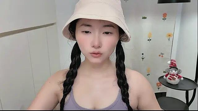 Rosalind xixi online show from May 23, 2026, 1:04 pm