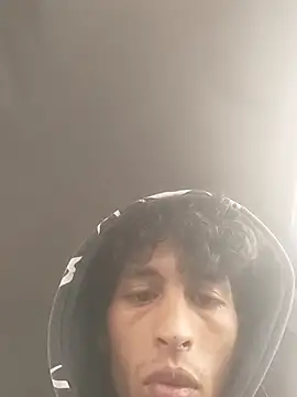 lusiboy96 online show from December 16, 2025, 11:59 am