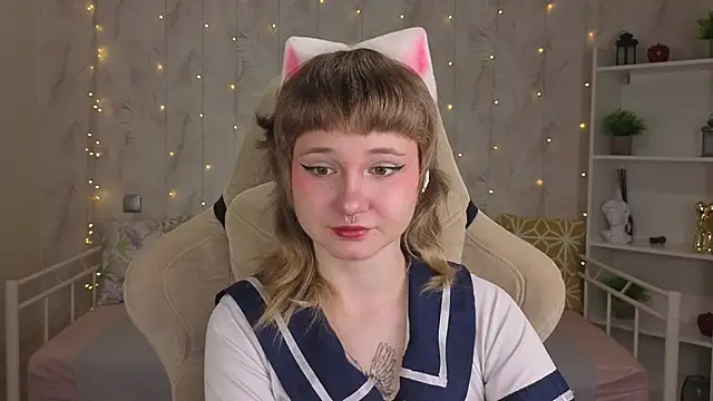 Tori Cutie online show from May 13, 2026, 12:08 am