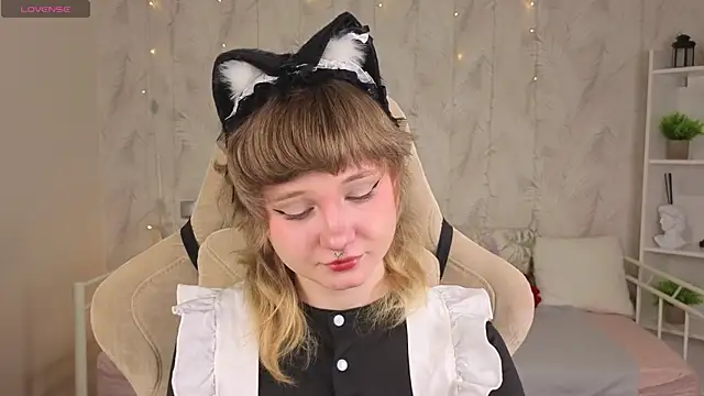 Tori Cutie online show from May 26, 2026, 12:06 am
