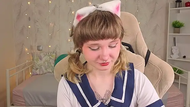 Tori Cutie online show from May 27, 2026, 12:07 am