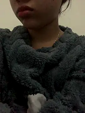 Nguyenha11 online show from November 4, 2025, 8:02 am