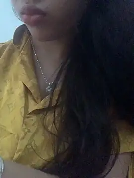 Nguyenha11 online show from November 12, 2025, 8:59 am