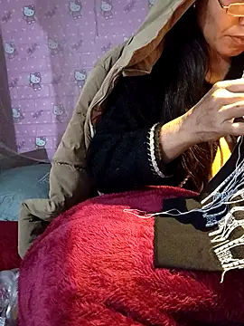 Snapshot of TinTin321 chatting on December 18, 2025, 11:00 pm TinTin321 online show from December 18, 2025, 11:00 pm