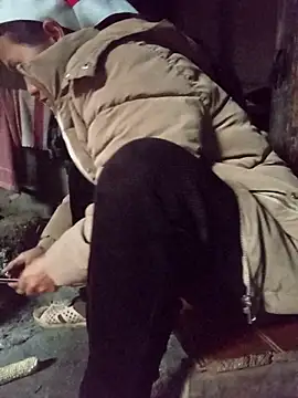 Snapshot of TinTin321 chatting on January 7, 2026, 9:01 am TinTin321 online show from January 7, 2026, 9:01 am