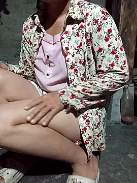 Snapshot of TinTin321 chatting on March 12, 2026, 11:44 pm TinTin321 online show from March 12, 2026, 11:44 pm