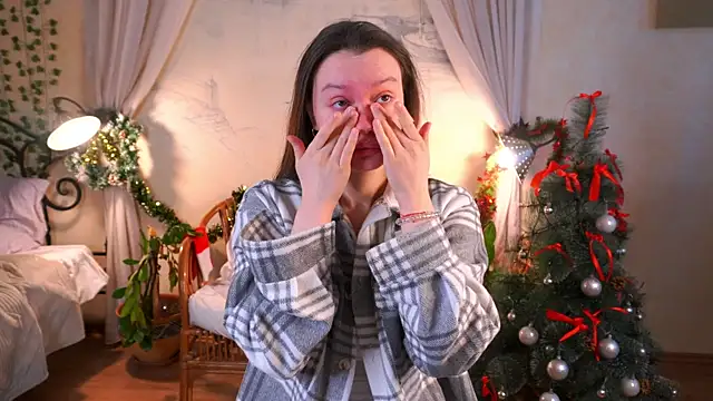 EvaDowe online show from February 11, 2026, 4:28 am