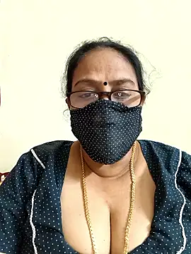 Snapshot of heera-rani chatting on January 19, 2026, 11:25 am heera-rani online show from January 19, 2026, 11:25 am