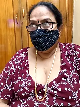 Snapshot of heera-rani chatting on February 20, 2026, 7:32 am heera-rani online show from February 20, 2026, 7:32 am