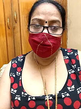 Snapshot of heera-rani chatting on April 14, 2026, 7:03 am heera-rani online show from April 14, 2026, 7:03 am