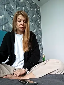 Hyupobigih online show from October 10, 2025, 7:40 am