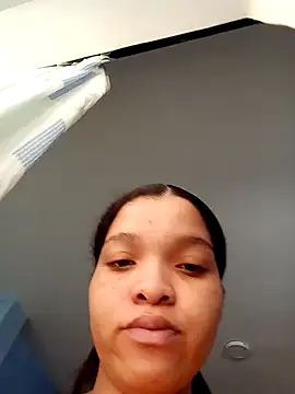 VictoriDior online show from November 6, 2025, 4:41 pm