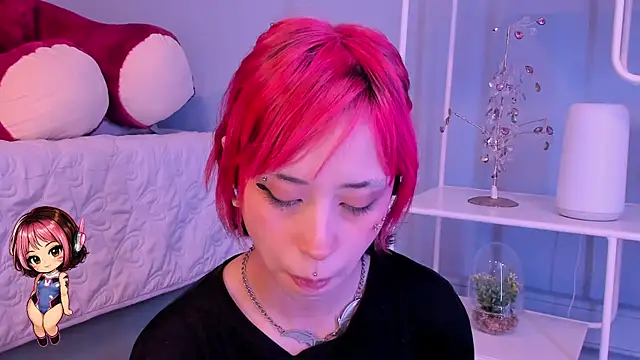 Snapshot of Hannahpage chatting on May 28, 2026, 12:24 pm Hannahpage online show from May 28, 2026, 12:24 pm