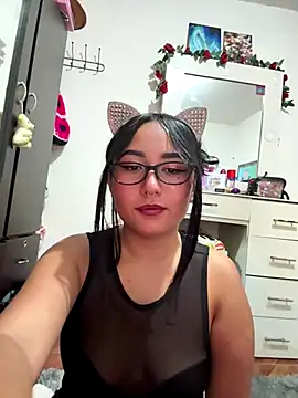 Snapshot of saranghae_ chatting on October 26, 2025, 2:39 am saranghae online show from October 26, 2025, 2:39 am