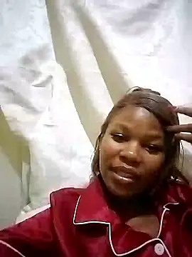 Seductive Yellow Titties online show from January 11, 2026, 8:14 pm