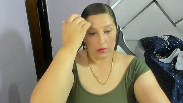 KikaDuque online show from February 4, 2026, 7:42 pm