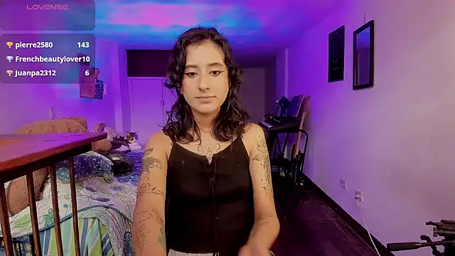 Snapshot of atenea_dragon__ chatting on November 16, 2025, 8:47 pm atenea dragon online show from November 16, 2025, 8:47 pm