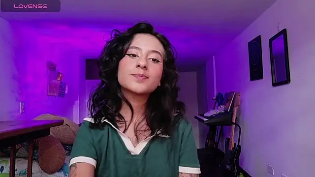 Snapshot of atenea_dragon__ chatting on November 29, 2025, 9:18 pm atenea dragon online show from November 29, 2025, 9:18 pm