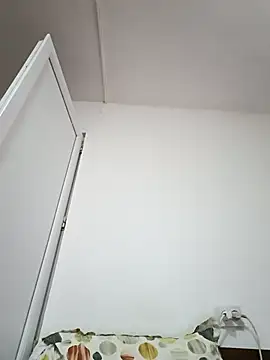 Vera Elle online show from November 12, 2025, 12:44 am