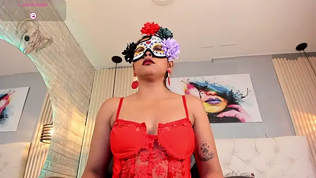 scarletbaker  online show from October 14, 2025, 3:13 pm