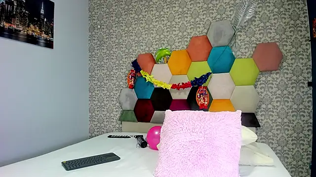 Snapshot of amarantha_hanss chatting on December 16, 2025, 5:40 pm amarantha hanss online show from December 16, 2025, 5:40 pm