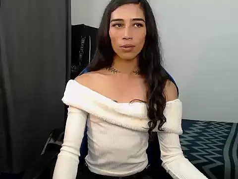 Sweet-Cris online show from February 19, 2026, 5:42 pm