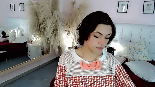 nathalialoes1 online show from December 2, 2025, 6:58 pm