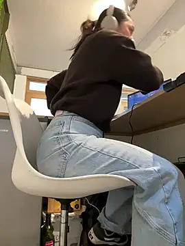 sisylucky online show from March 30, 2026, 3:57 pm