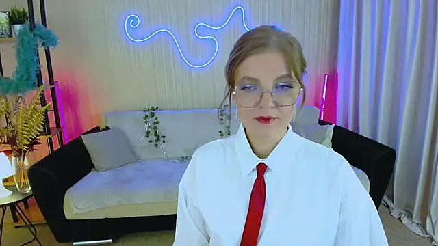 YourUniverser online show from October 13, 2025, 2:06 pm