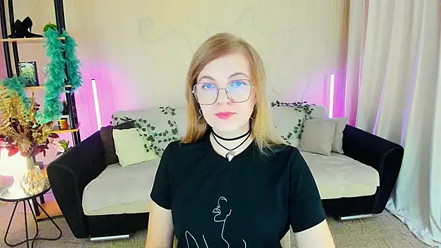 YourUniverser online show from November 24, 2025, 9:31 am