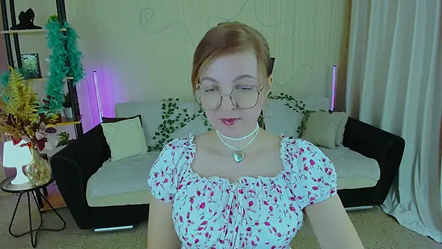 YourUniverser online show from November 28, 2025, 9:56 am