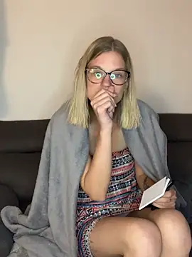 Snapshot of Lesamantssexy chatting on October 11, 2025, 7:01 pm Lesamantssexy online show from October 11, 2025, 7:01 pm