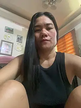 wildpussycat69 online show from May 18, 2026, 2:51 am