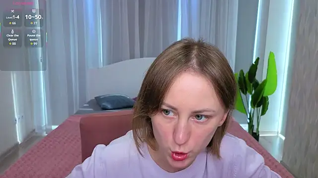 LuluChiiii online show from October 23, 2025, 10:25 am