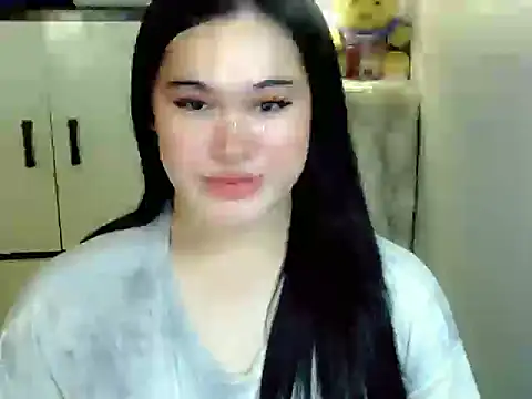 Snapshot of Annierose_ts chatting on April 11, 2026, 5:17 pm Annierose ts online show from April 11, 2026, 5:17 pm