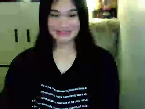 Snapshot of Annierose_ts chatting on April 23, 2026, 7:16 pm Annierose ts online show from April 23, 2026, 7:16 pm