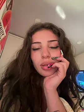 Snapshot of zuleikha chatting on July 15, 2026, 5:02 am zuleikha online show from July 15, 2026, 5:02 am