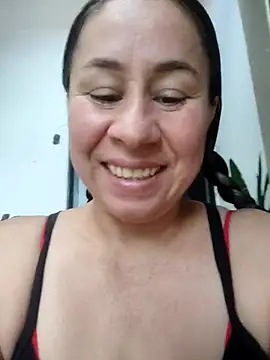 Nala1986 online show from October 25, 2025, 4:35 pm