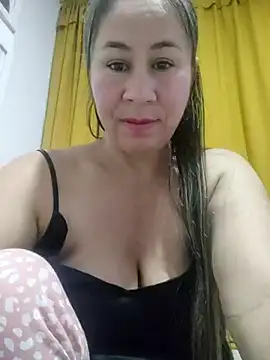 Nala1986 online show from November 3, 2025, 11:37 pm