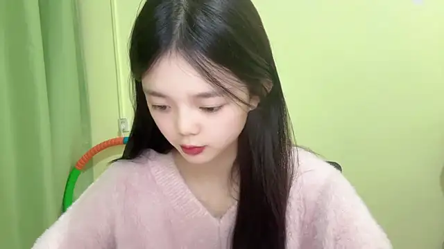 Nicole-13 online show from November 17, 2025, 11:16 am