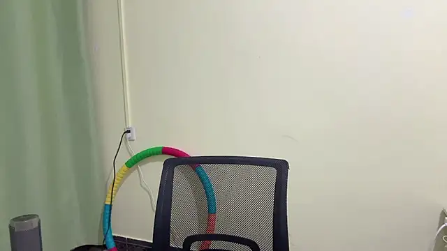 Snapshot of Nicole-13 chatting on December 18, 2025, 12:33 pm Nicole-13 online show from December 18, 2025, 12:33 pm