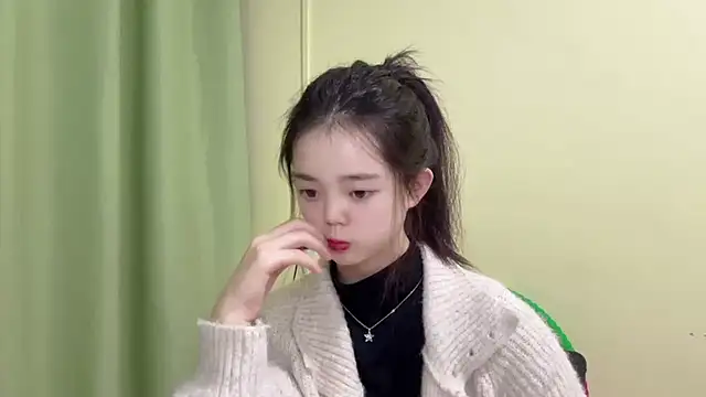 Snapshot of Nicole-13 chatting on January 17, 2026, 1:27 pm Nicole-13 online show from January 17, 2026, 1:27 pm