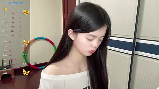 Snapshot of Nicole-13 chatting on March 11, 2026, 1:06 pm Nicole-13 online show from March 11, 2026, 1:06 pm