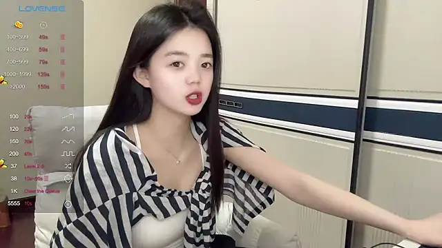 Snapshot of Nicole-13 chatting on March 12, 2026, 12:55 pm Nicole-13 online show from March 12, 2026, 12:55 pm