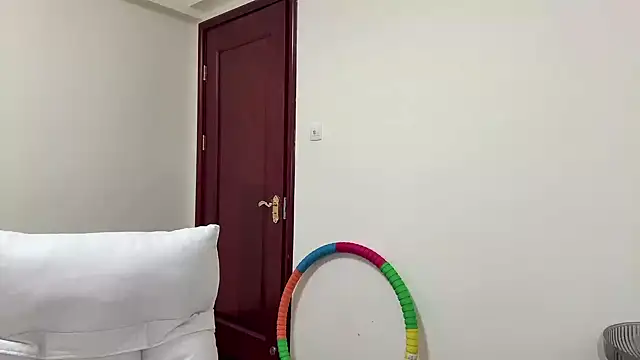 Snapshot of Nicole-13 chatting on April 6, 2026, 1:14 am Nicole-13 online show from April 6, 2026, 1:14 am