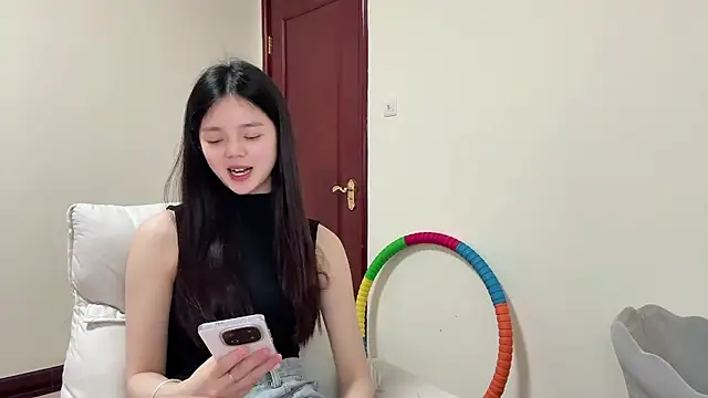 Snapshot of Nicole-13 chatting on April 15, 2026, 2:40 am Nicole-13 online show from April 15, 2026, 2:40 am