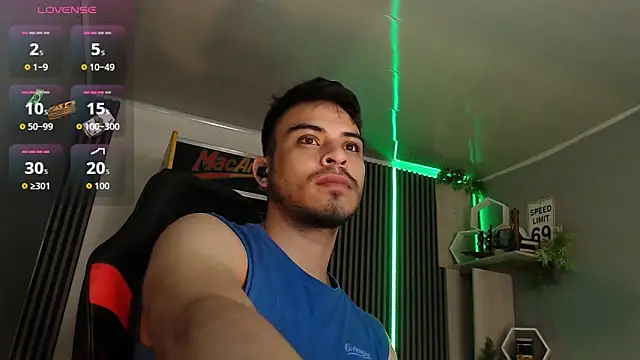 Bastian MCcormick online show from December 5, 2025, 11:52 am