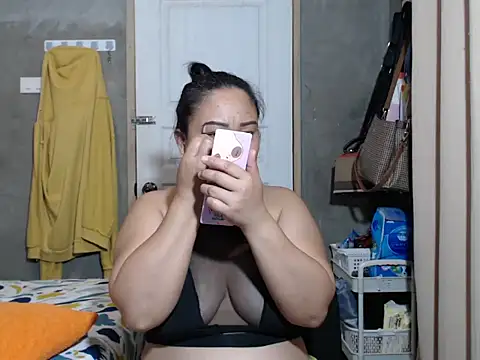 jengrey online show from November 6, 2025, 12:06 pm