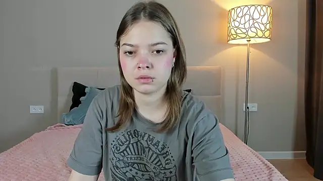 patriciapink online show from December 16, 2025, 8:52 am