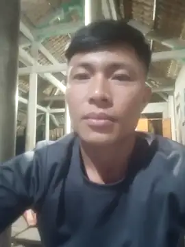 Snapshot of JustineVan chatting on March 9, 2026, 12:42 pm JustineVan online show from March 9, 2026, 12:42 pm